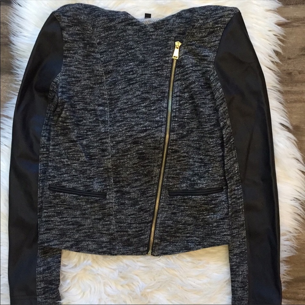 Sale!! Mixed media full zip - Picture 8 of 8
